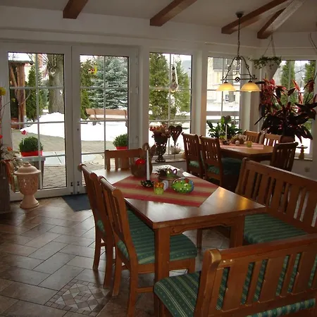 Bergschlößchen Hotel 3*